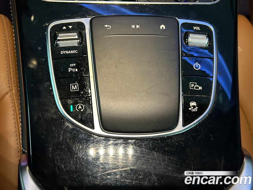 Mercedes-Benz GLC-Class 2021