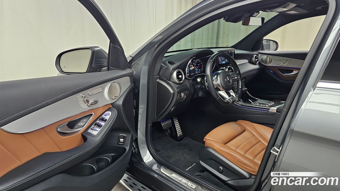 Mercedes-Benz GLC-Class 2021