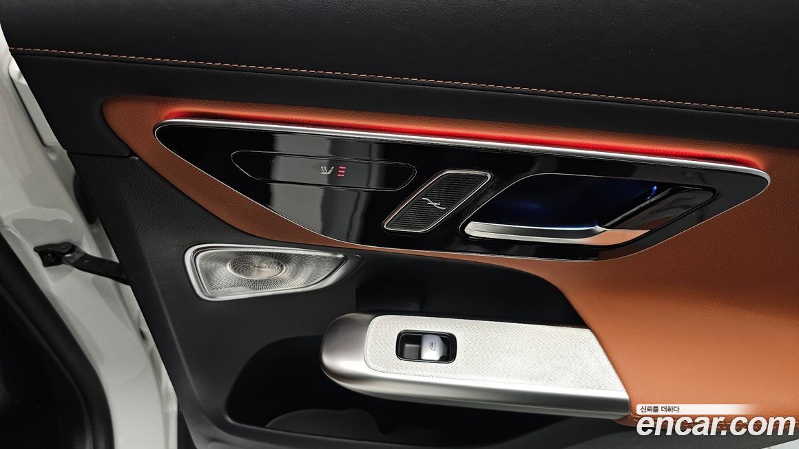 Mercedes-Benz GLC-Class 2024