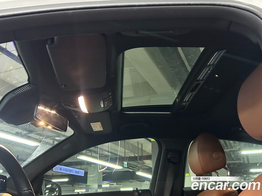 Mercedes-Benz GLC-Class 2021