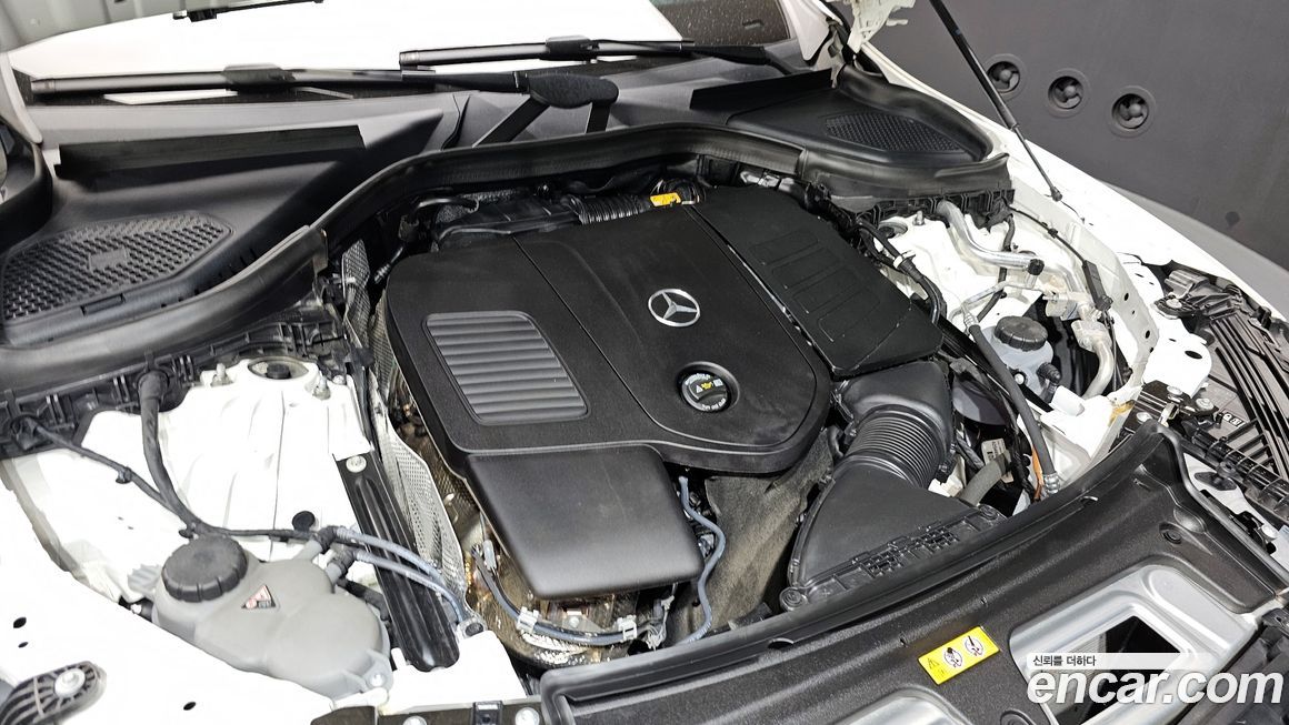 Mercedes-Benz GLC-Class 2024