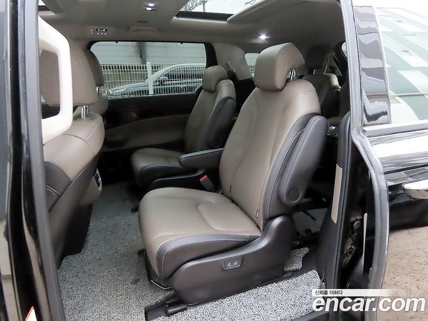 Kia Canival 2025