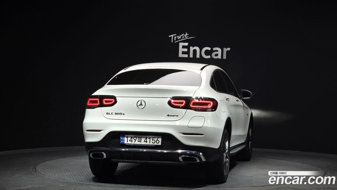 Mercedes-Benz GLC-Class 2021