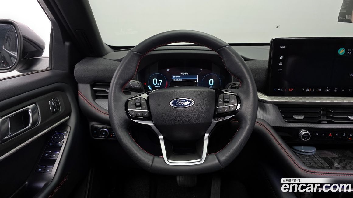 Ford Explorer 2025