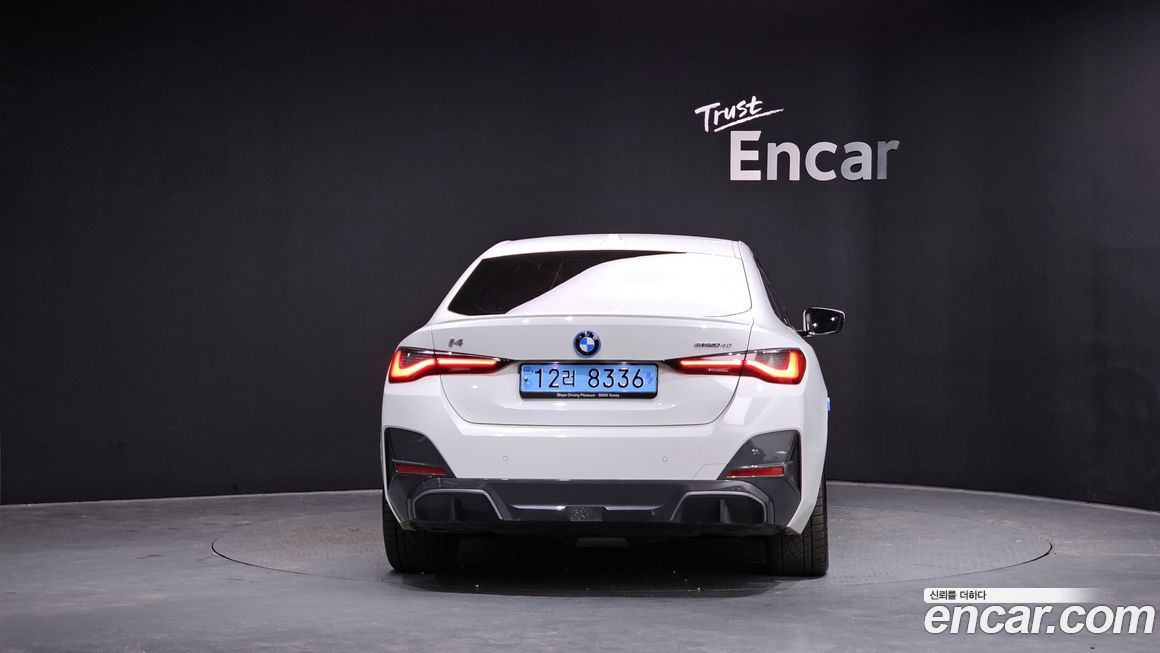 BMW i4 2023