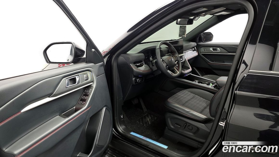 Ford Explorer 2025