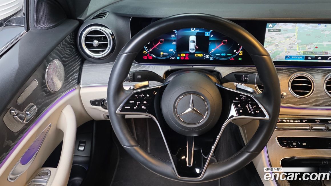 Mercedes-Benz E-Class 2022