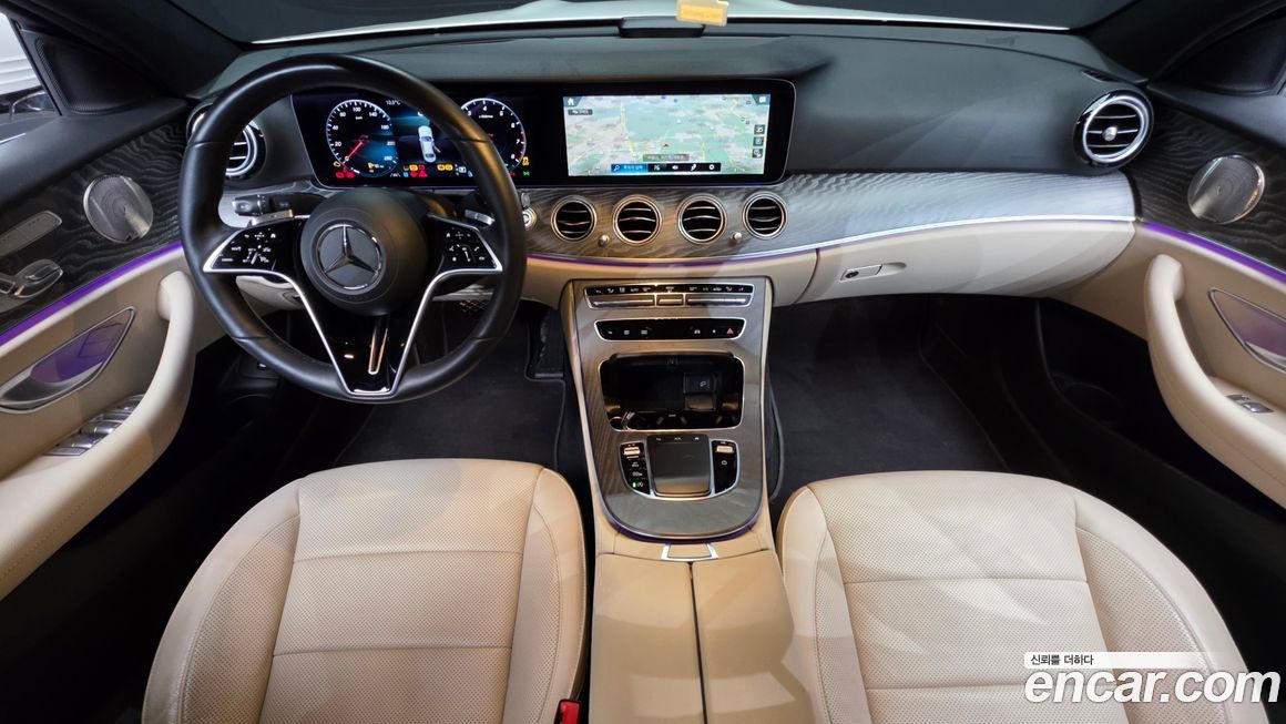 Mercedes-Benz E-Class 2022