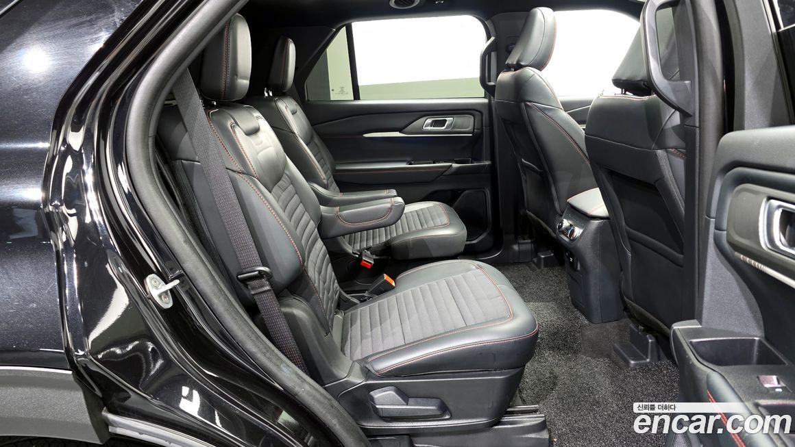 Ford Explorer 2025