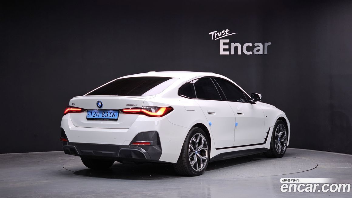 BMW i4 2023