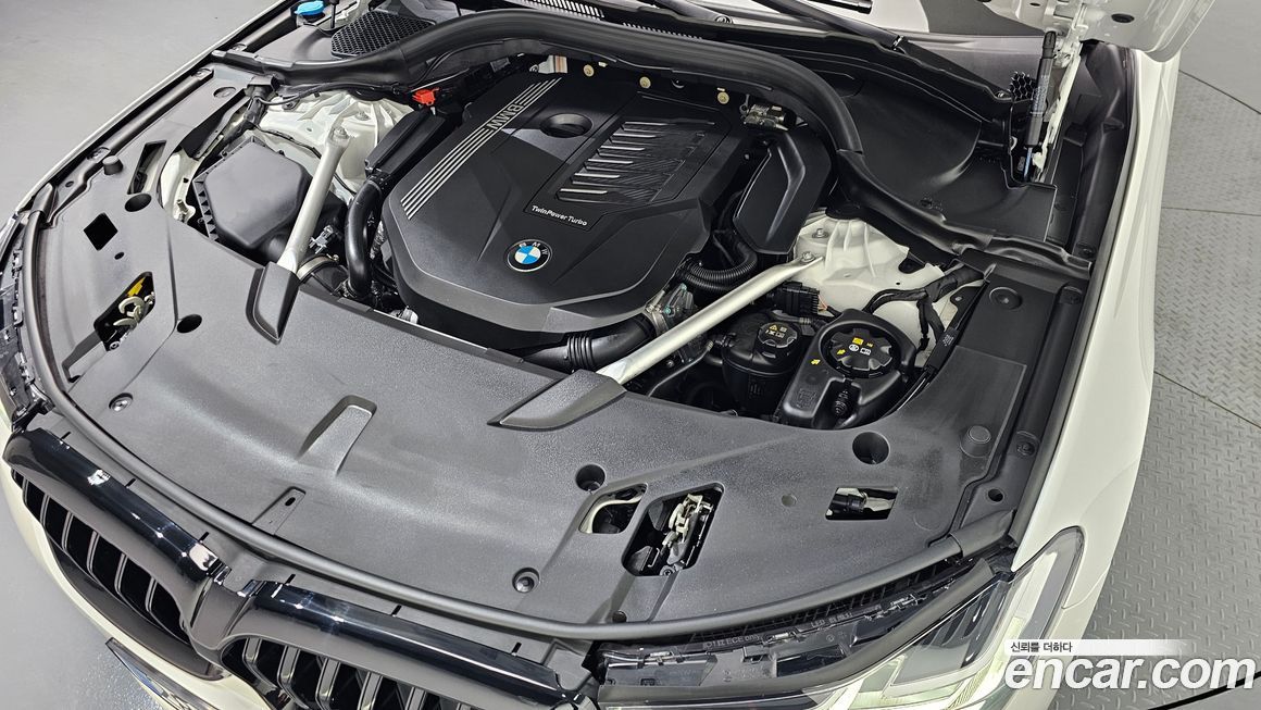 BMW Gran Turismo 2023