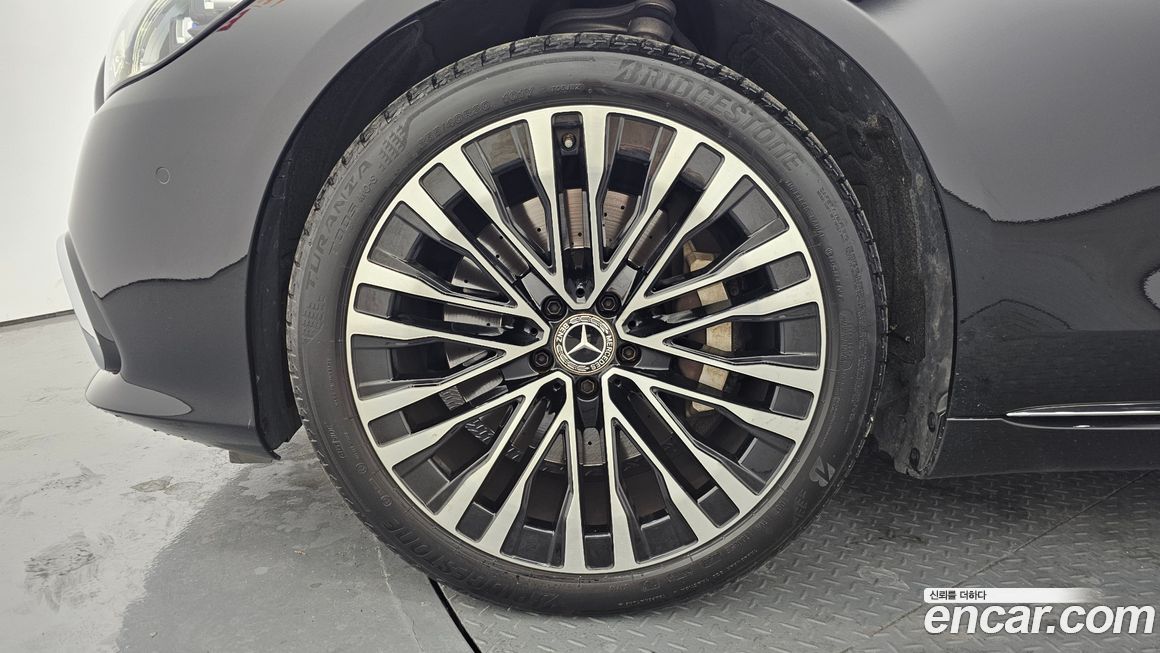 Mercedes-Benz S-Class 2022