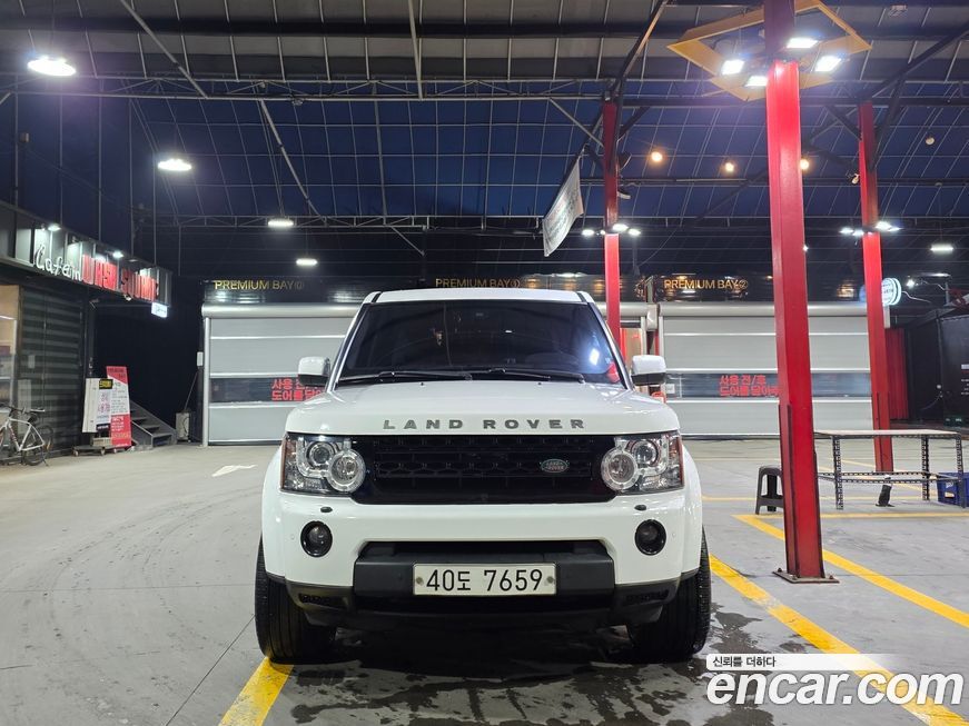 Land Rover Discovery 2012
