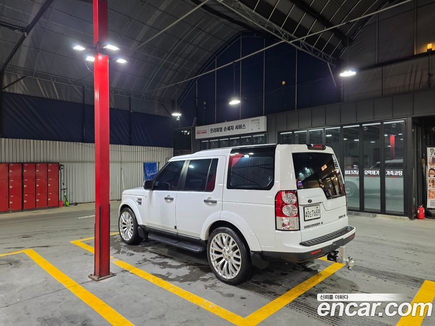 Land Rover Discovery 2012