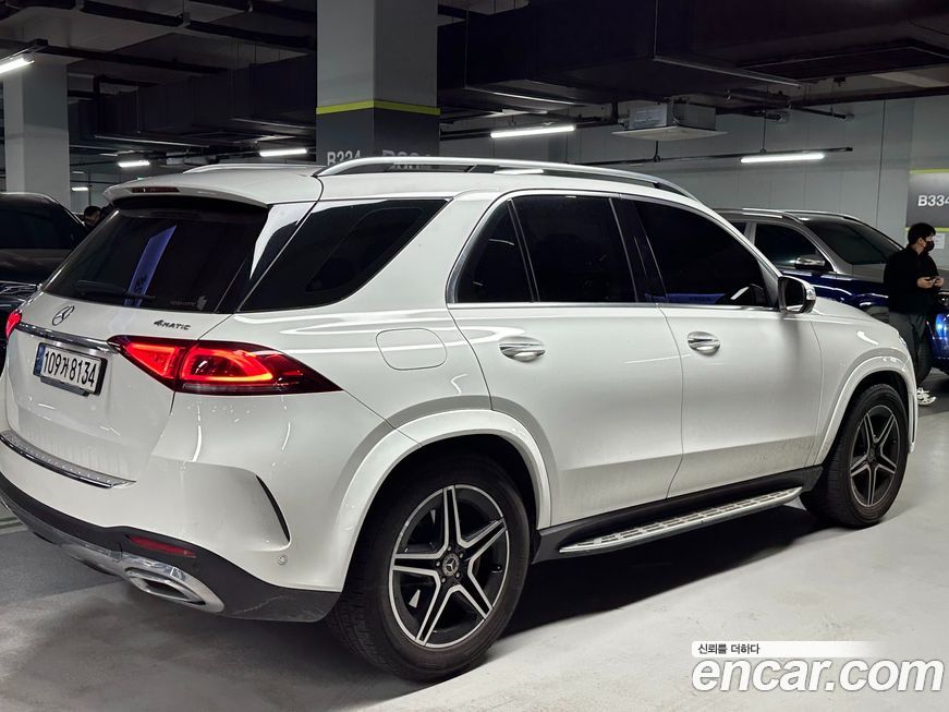 Mercedes-Benz GLE-Class 2021