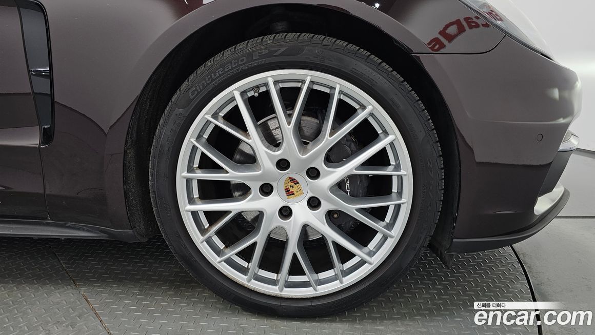 Porsche Panamera 2018
