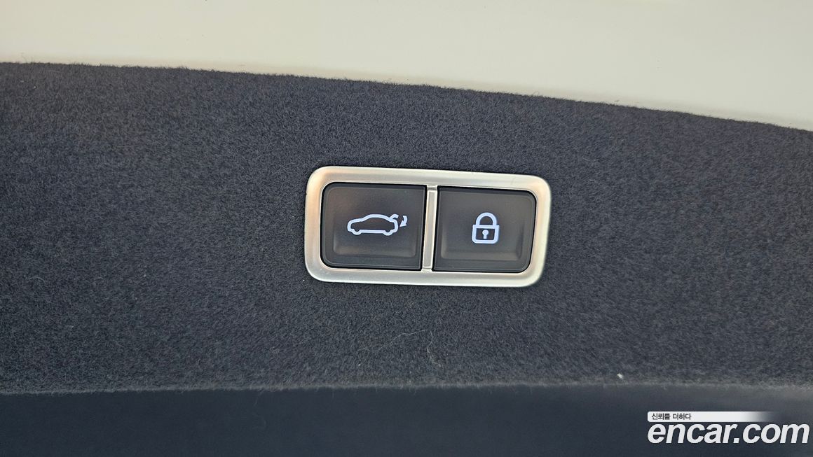 Genesis G90 2023