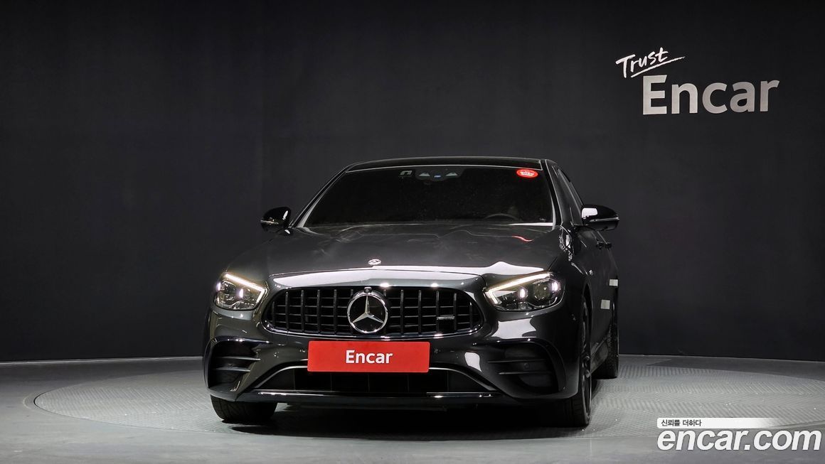 Mercedes-Benz E-Class 2023