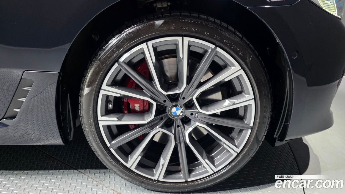 BMW Gran Turismo 2024