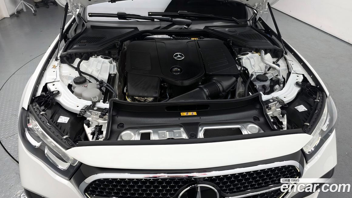 Mercedes-Benz E-Class 2026