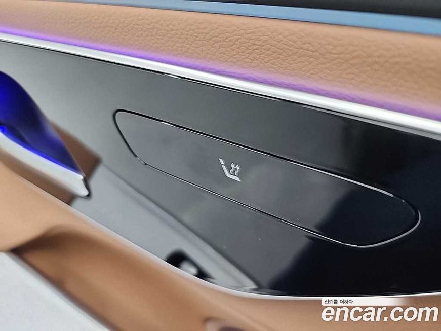 Mercedes-Benz E-Class 2024