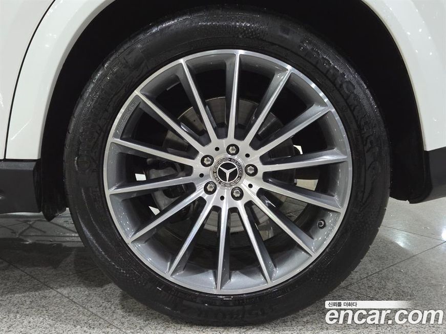 Mercedes-Benz GLE-Class 2023