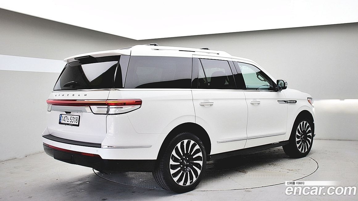 Lincoln Navigator 2023