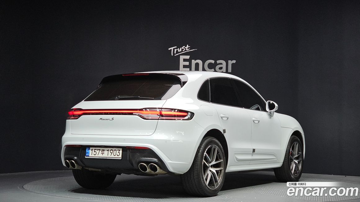 Porsche Macan 2022