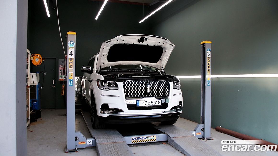 Lincoln Navigator 2023