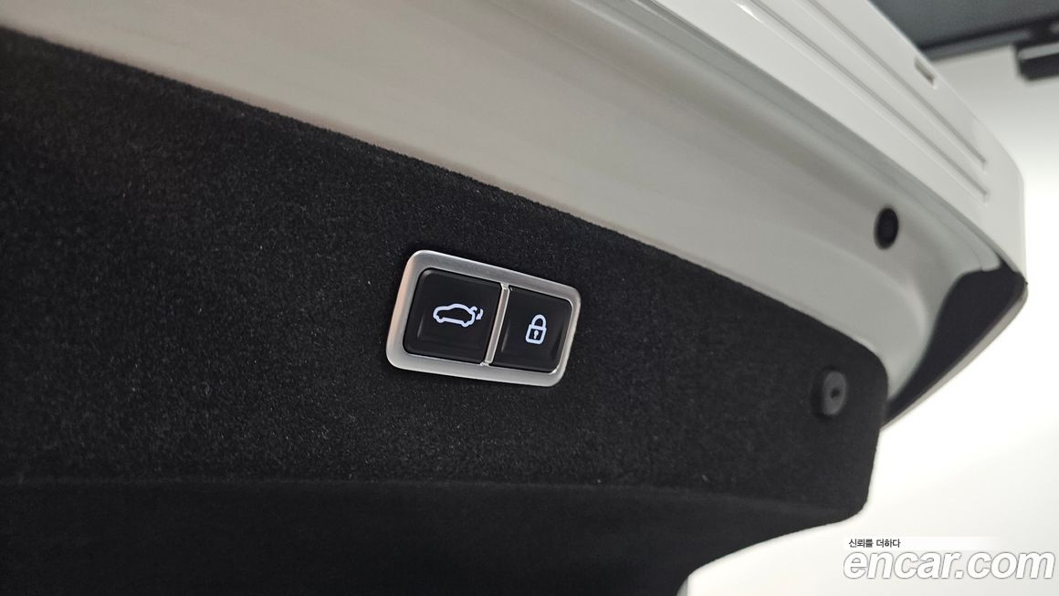 Genesis G90 2023
