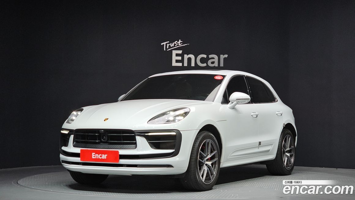 Porsche Macan 2022