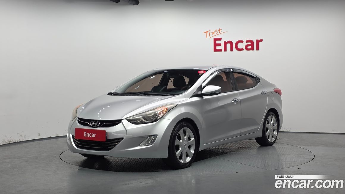 Hyundai AVANTE 2011