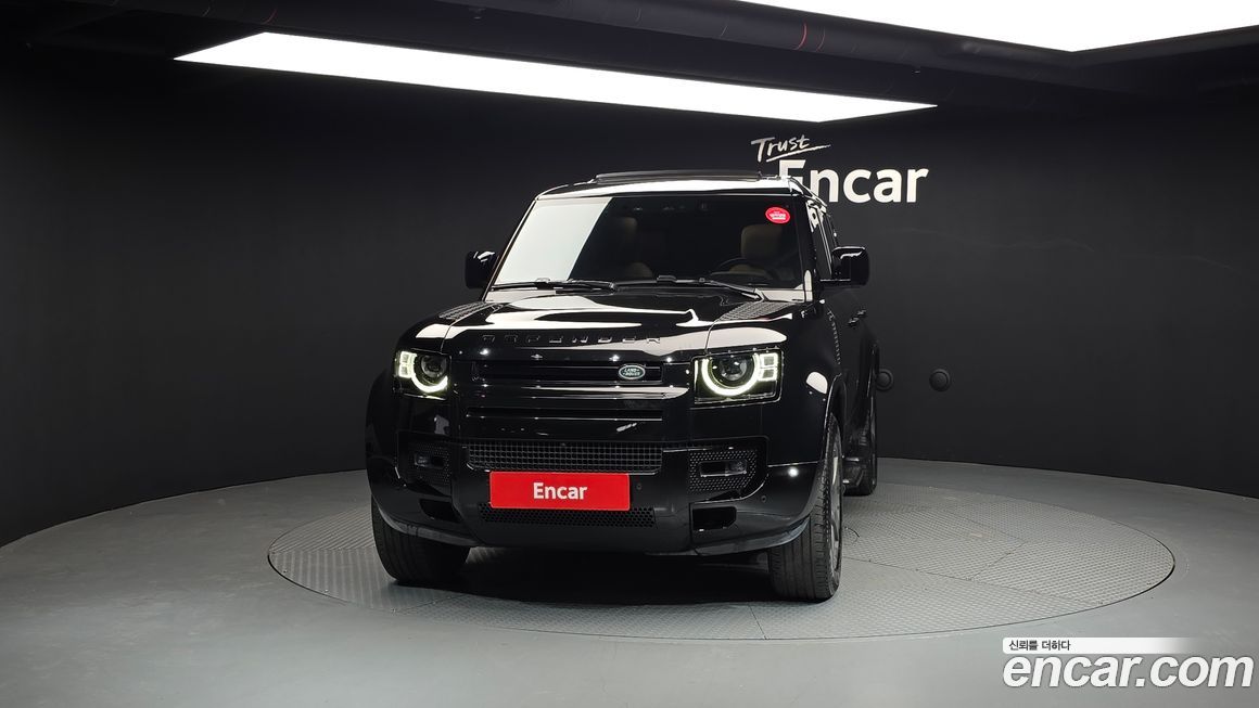 Land Rover Defender 2025