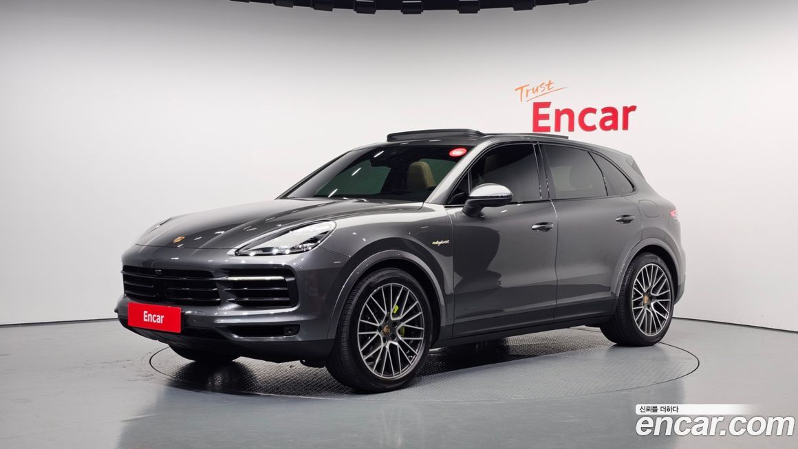 Porsche Cayenne 2021
