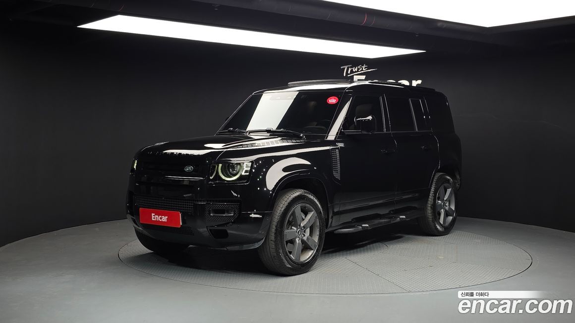 Land Rover Defender 2025