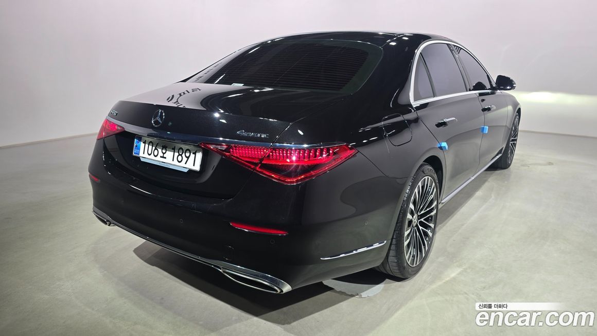 Mercedes-Benz S-Class 2023