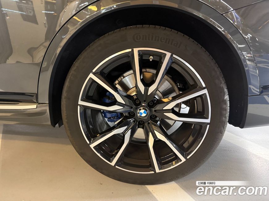 BMW X7 2022