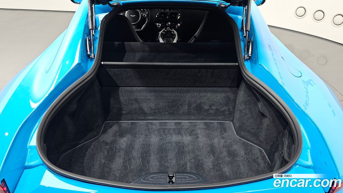 Astonmartin Vantage 2019