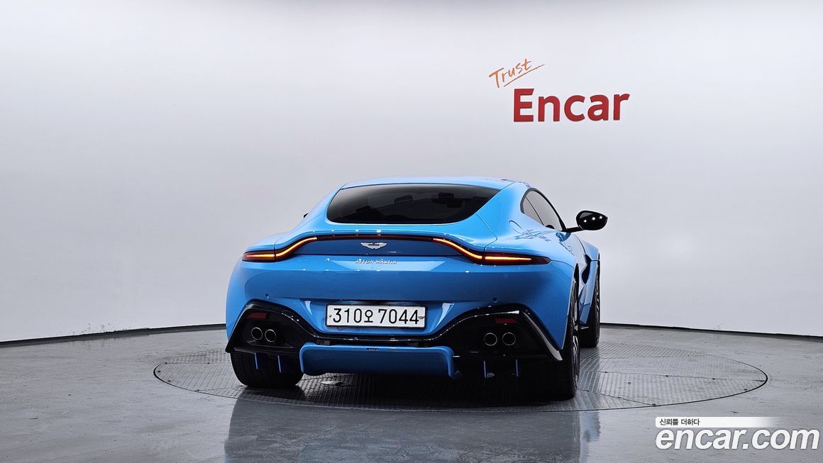 Astonmartin Vantage 2019