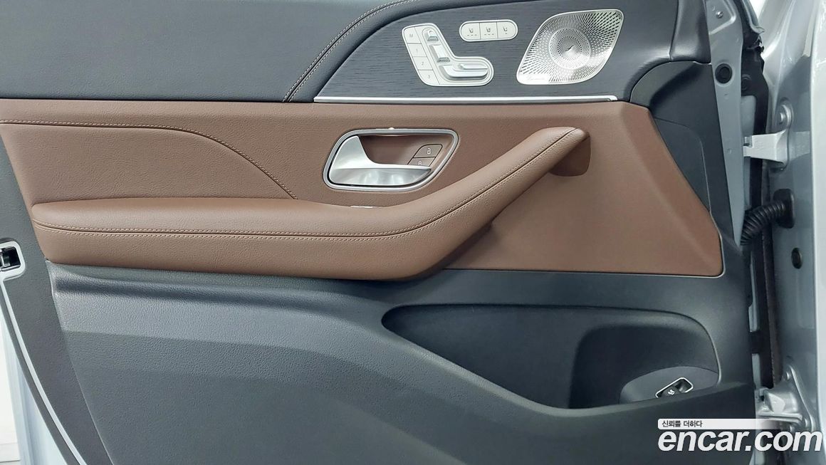 Mercedes-Benz GLE-Class 2025