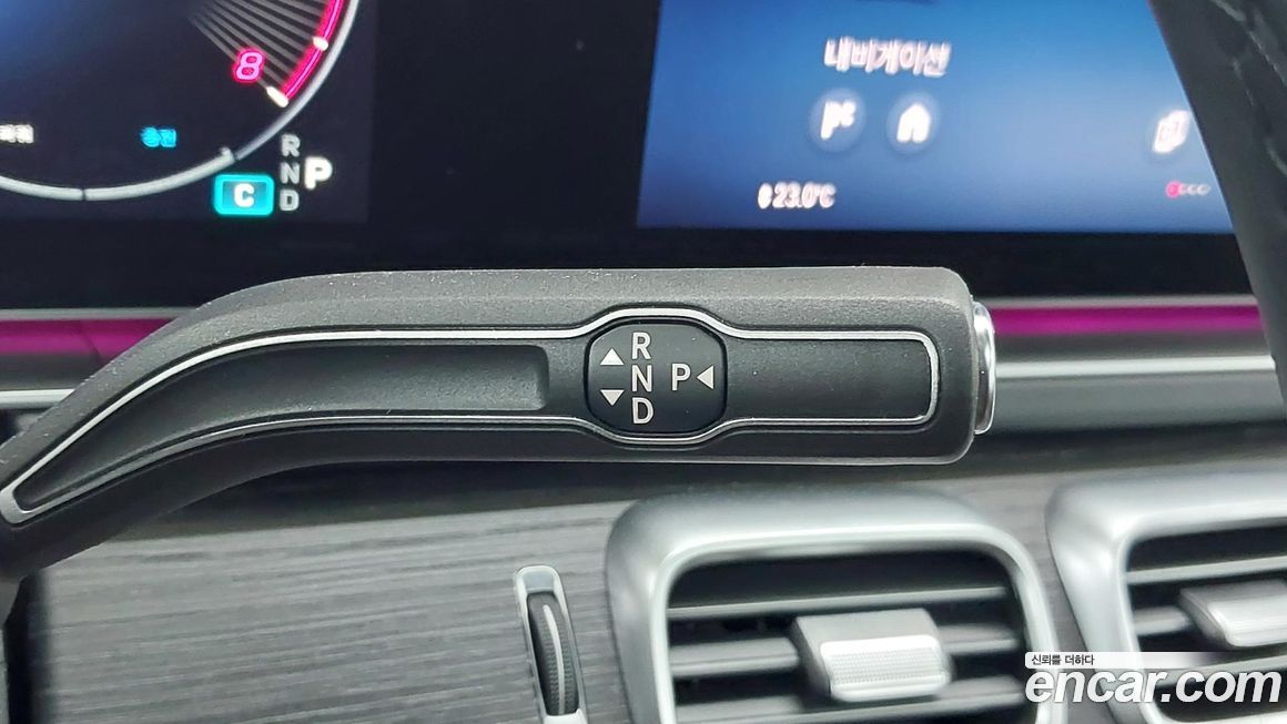 Mercedes-Benz GLE-Class 2025