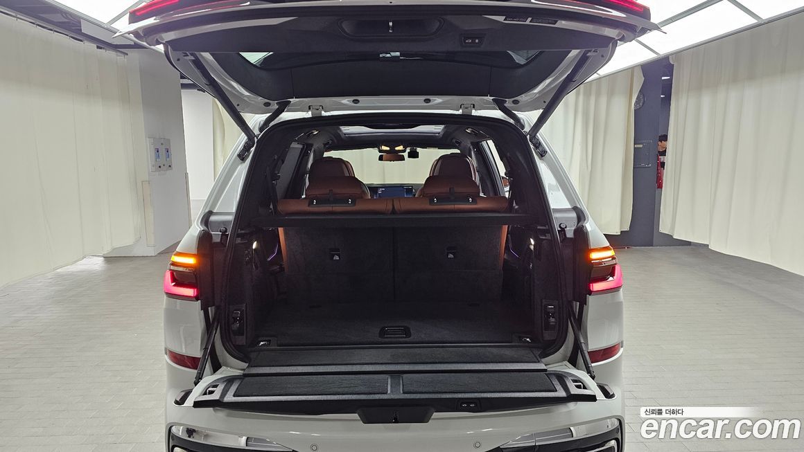 BMW X7 2024