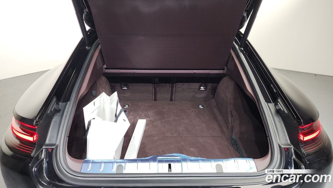 Porsche Panamera 2020