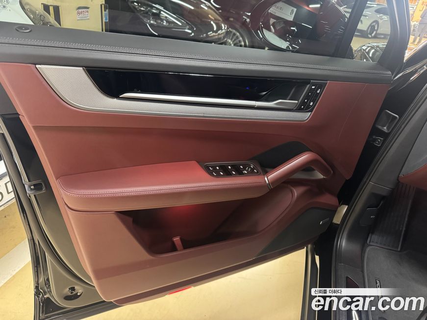 Porsche Cayenne 2024