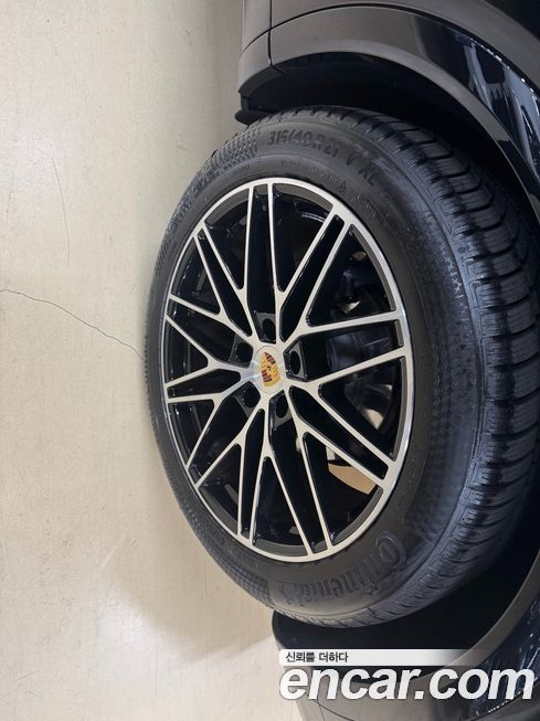 Porsche Cayenne 2024