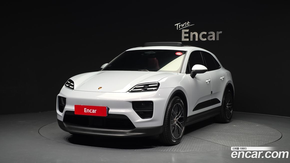 Porsche Macan 2025