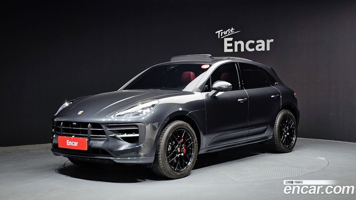 Porsche Macan 2021