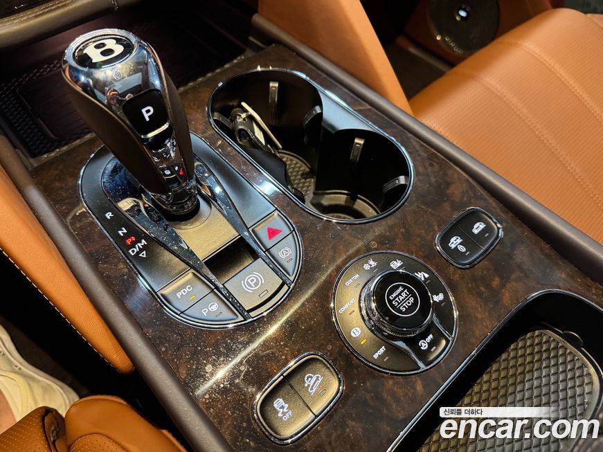 Bentley Bentayga 2021