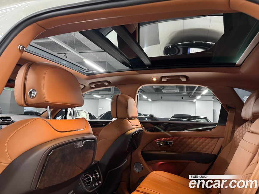 Bentley Bentayga 2021