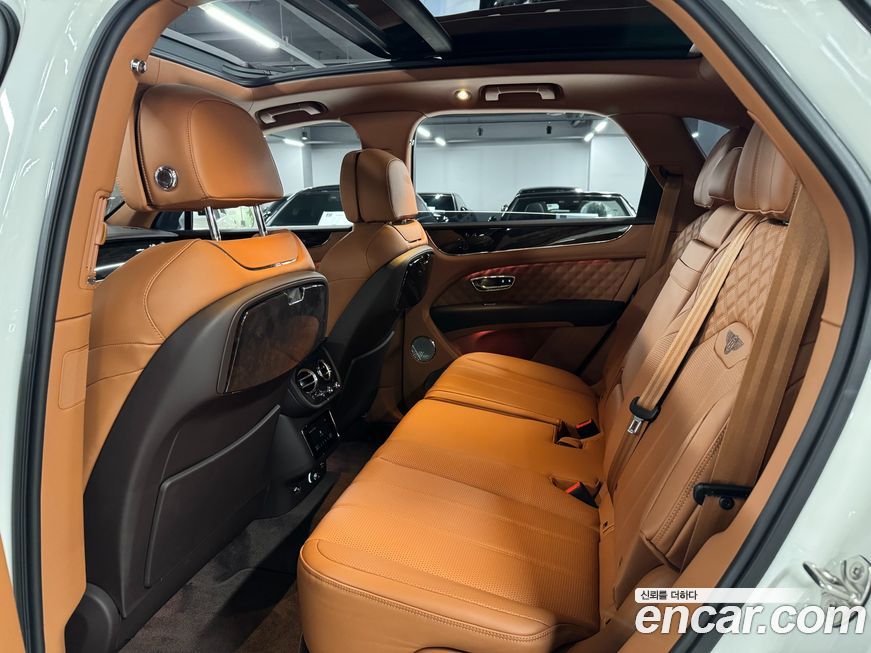 Bentley Bentayga 2021